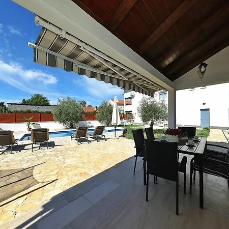 Apartmán Flat With Private Pool Rastane