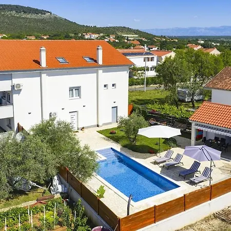 Apartmán Flat With Private Pool Rastane Donje Rastane